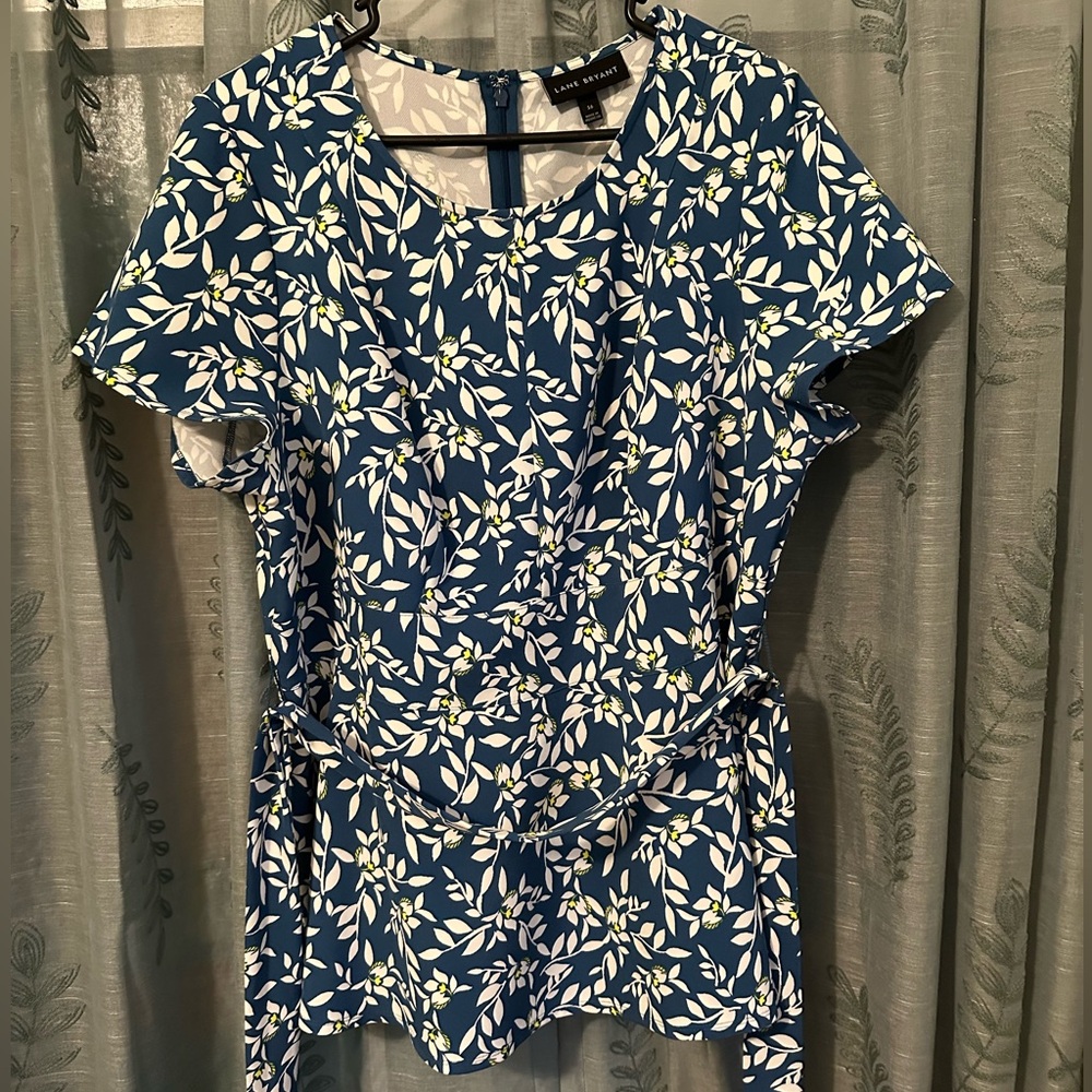 Shoe sleeve tie waist blouse